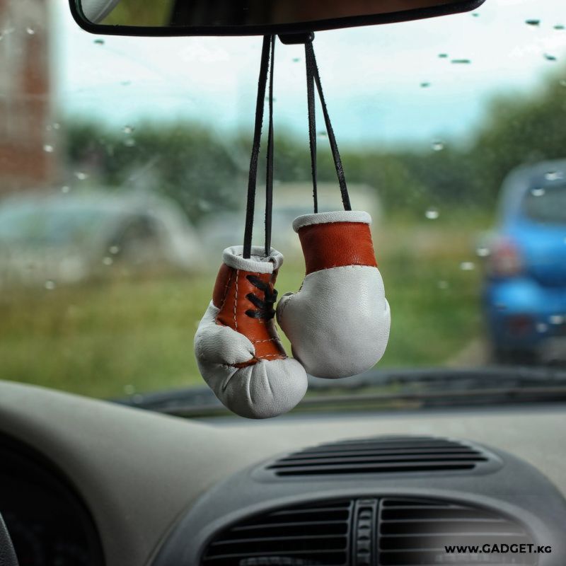 Подвеска на зеркало в Автомобиль Боксерские перчатки