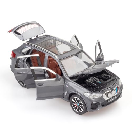Машинка металлическая коллекционная BMW X5M G05/G18 1:24