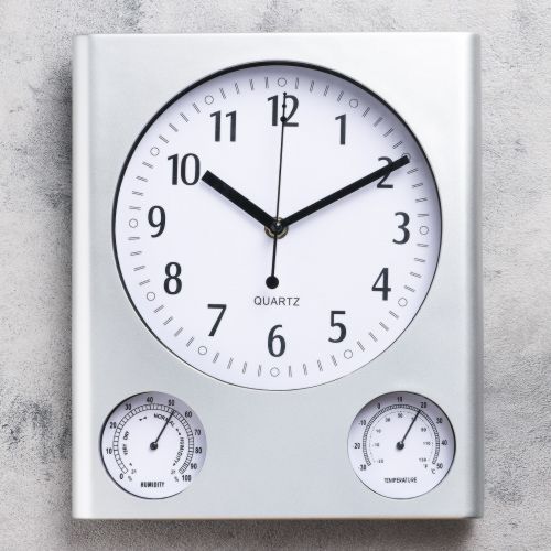 Часы настенные "Классика" с термометром и гигрометром