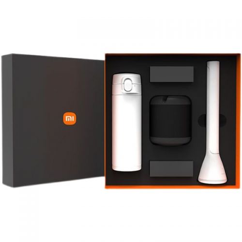 Фирменный оригинальный подарочный набор от Xiaomi Gift Box 1