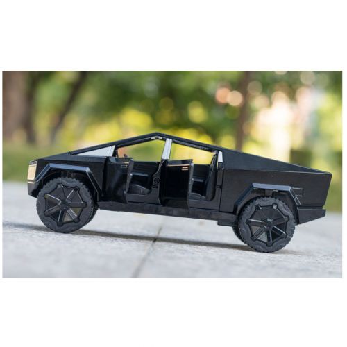 Машинка металлическая коллекционная Tesla CyberTruck 1:24