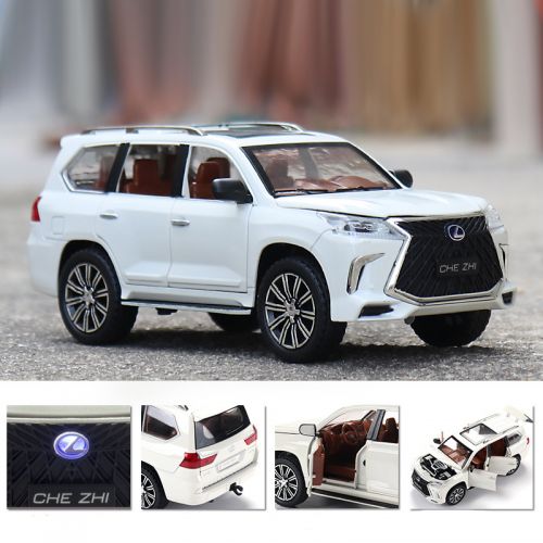 Машинка металлическая коллекционная Lexus LX 570 1:24